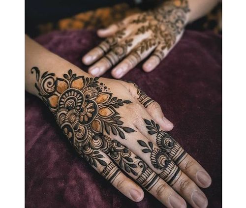 Top 31 Mehndi Designs For Hands 22