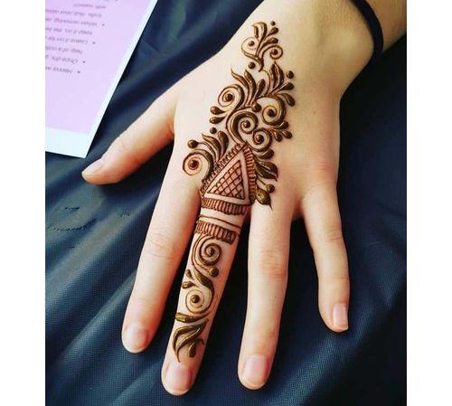 31 Easy Mehndi Designs For Beginners