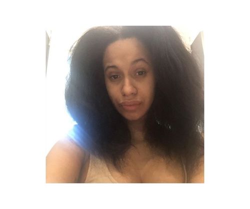 25 Stunning Cardi B No Makeup Photos | Fabbon