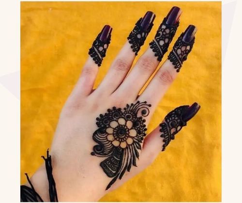 black-simple-mehndi-design