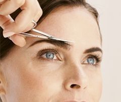Frame_your_eyebrows_the_right_way