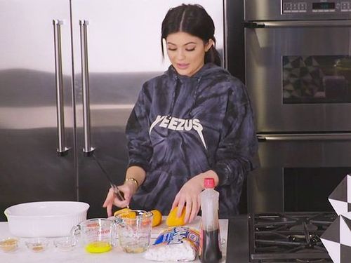 How Kylie Jenner Lost 25 Pounds Quickly 2022 Fabbon 