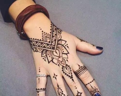 Lotus Mehndi Design