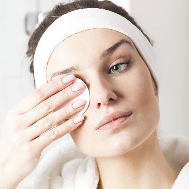 Best Steps To Follow Remove Makeup Correctly As Per Experts Remove Makeup Correctly As Per Experts