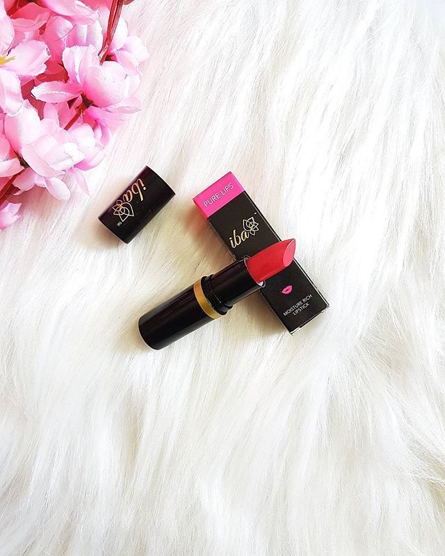 A very beautiful pink lipstick by the India's first Halal Brand, Iba